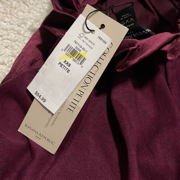 NWT- Banana Republic - XS - Picture 7 of 7